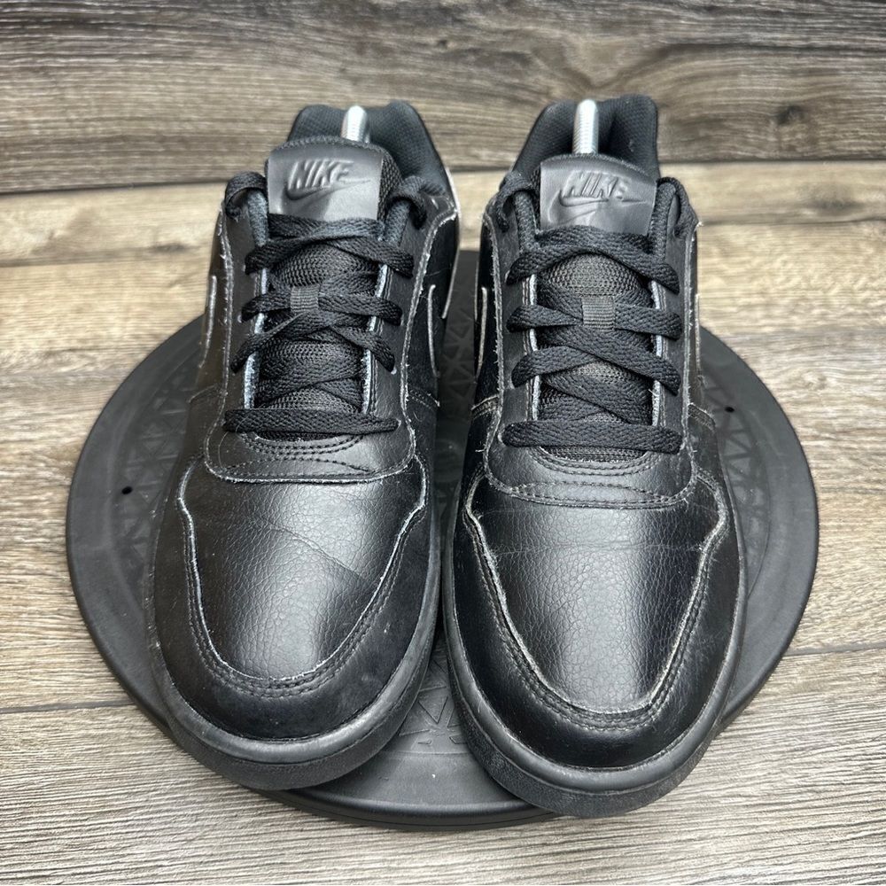 Nike Men’s Ebernon Low Triple Black Athletic Basketball Shoes Size 9.5 - Picture 2 of 7
